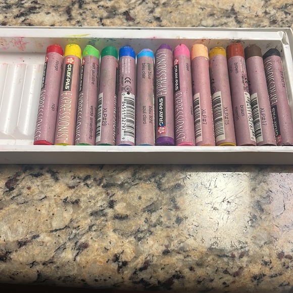 Cray-pas EXPRESSIONIST Oil Pastels colors - Picture 2 of 3